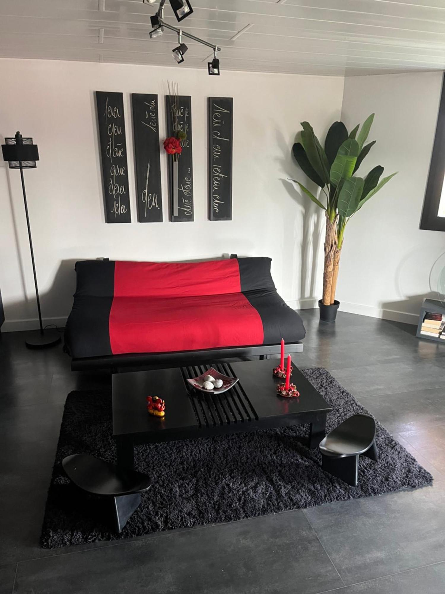 Comme Dans Un Ecrin - T2 De 50 M² Avec Jardin, Terrasse Et Piscine Apartment Vernaison Exterior foto