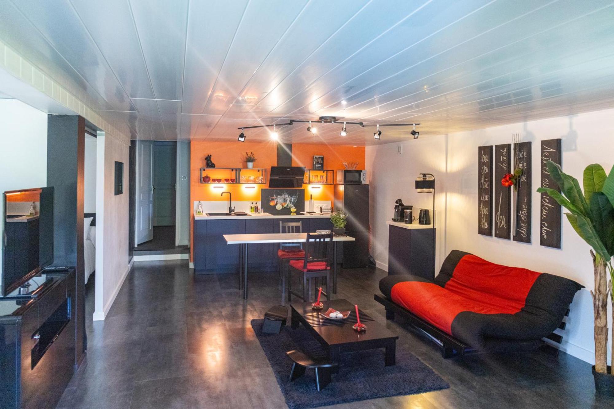 Comme Dans Un Ecrin - T2 De 50 M² Avec Jardin, Terrasse Et Piscine Apartment Vernaison Exterior foto