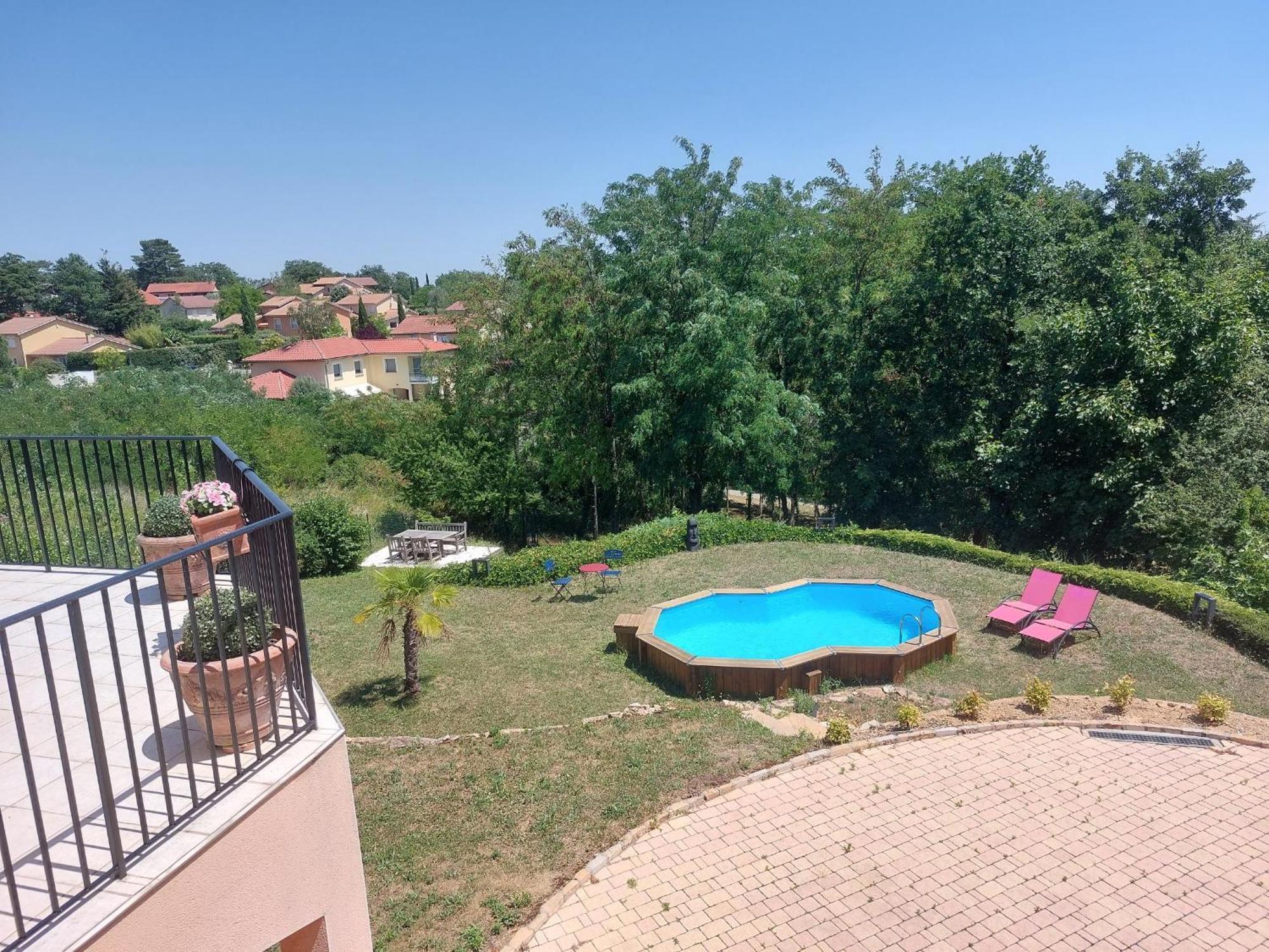 Comme Dans Un Ecrin - T2 De 50 M² Avec Jardin, Terrasse Et Piscine Apartment Vernaison Exterior foto