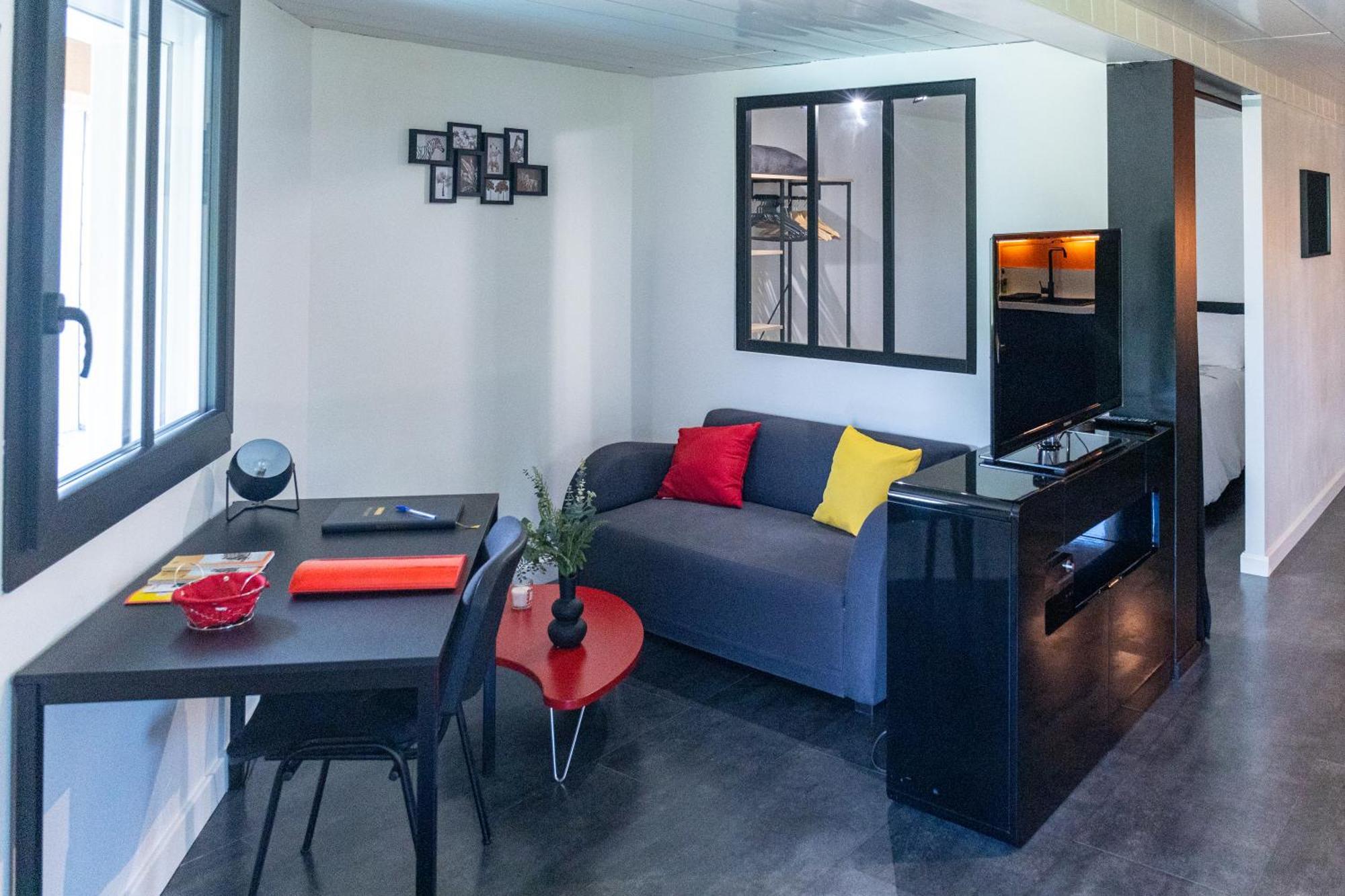 Comme Dans Un Ecrin - T2 De 50 M² Avec Jardin, Terrasse Et Piscine Apartment Vernaison Exterior foto